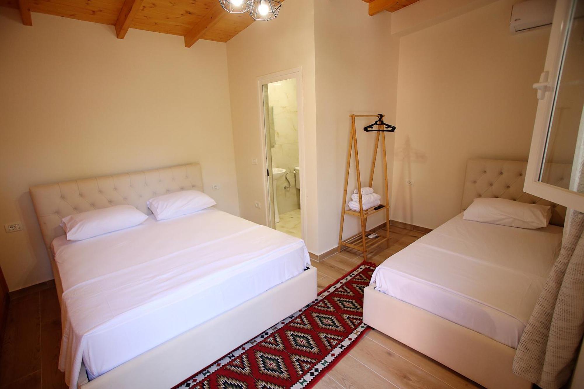 Vila Hyseni Durrës Chambre photo