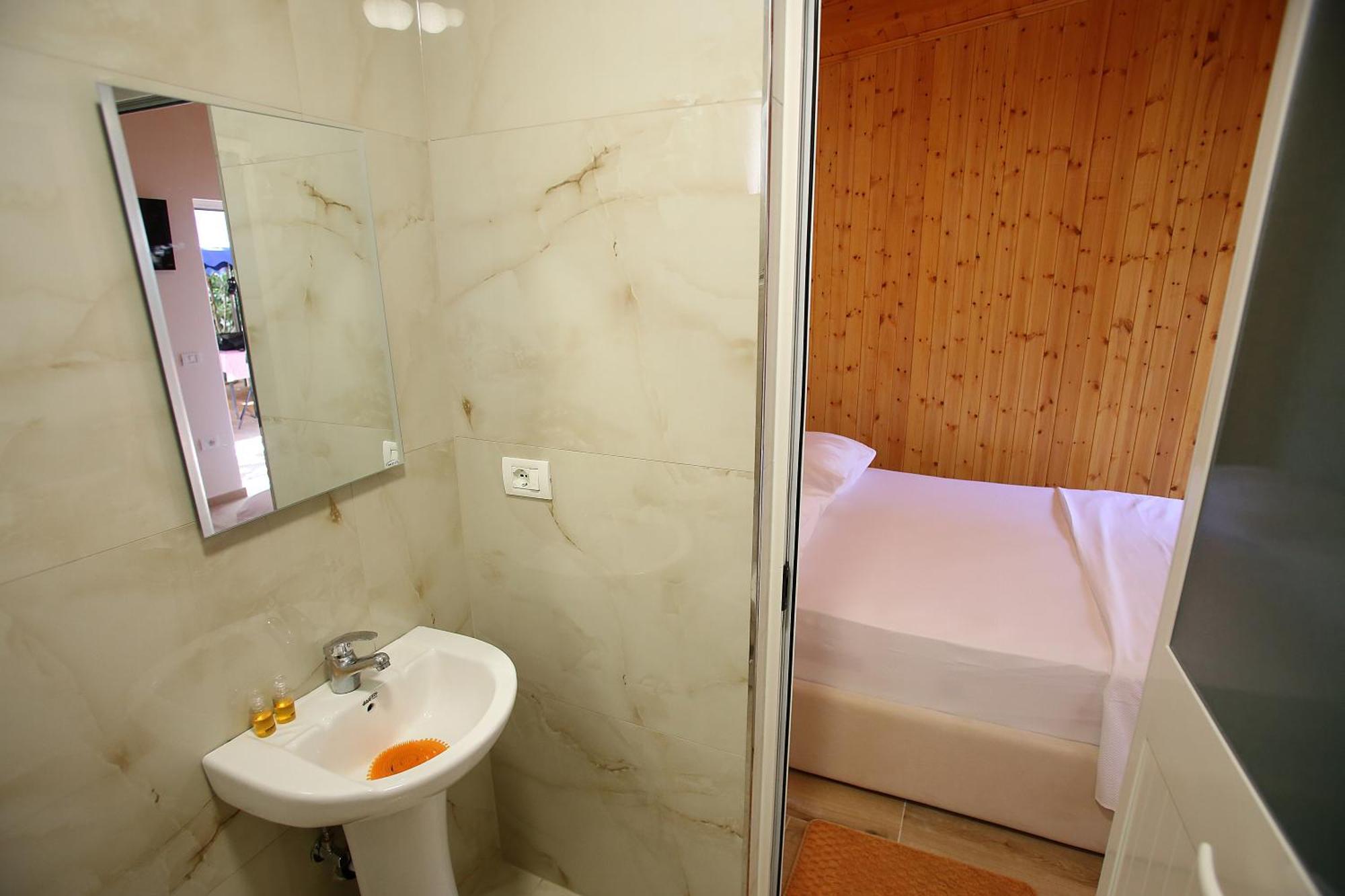 Vila Hyseni Durrës Chambre photo